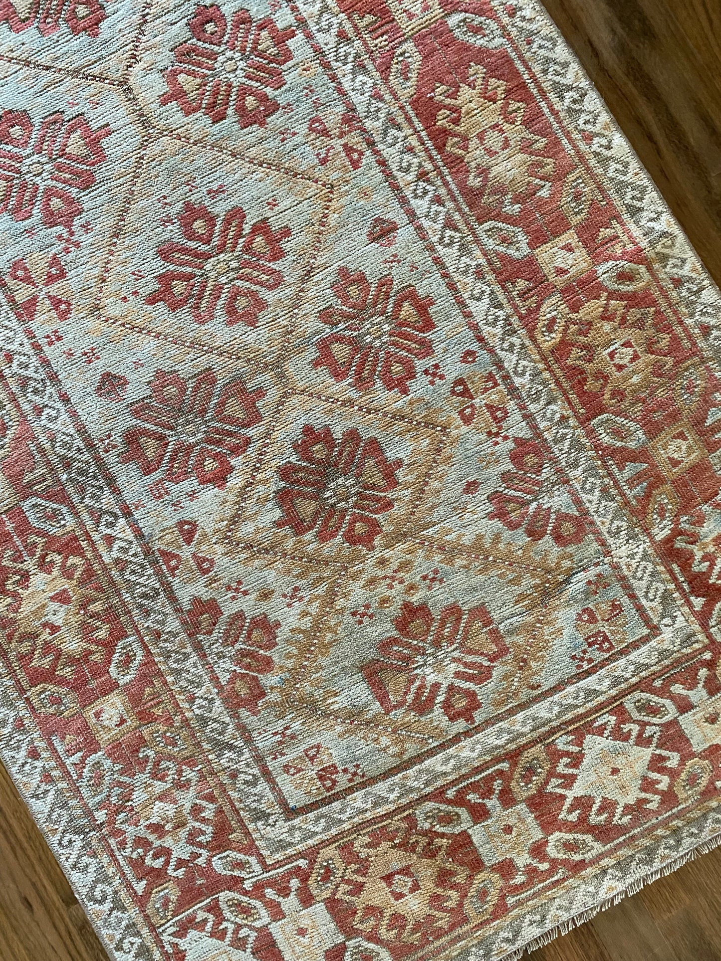 Odette 2’10 x 5’9