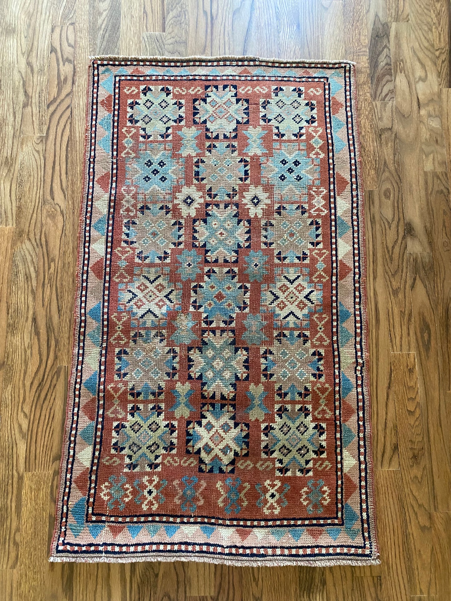 Camille 2’2 x 3’9.5