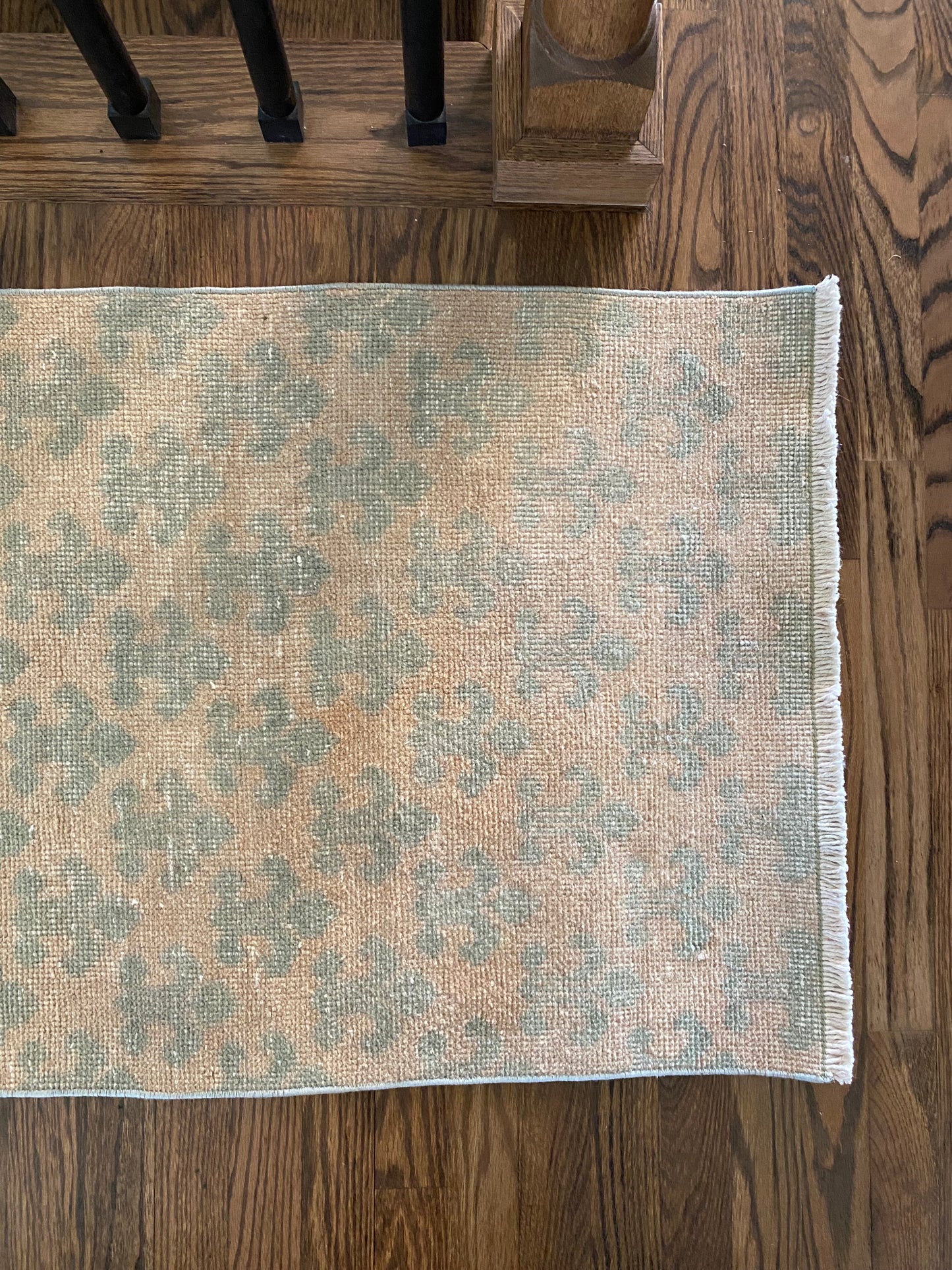 Vintage Turkish Wool Runner 2’2.5 x 8’10 – Hand-Knotted Peach & Sea Foam Green Runner | Lucia