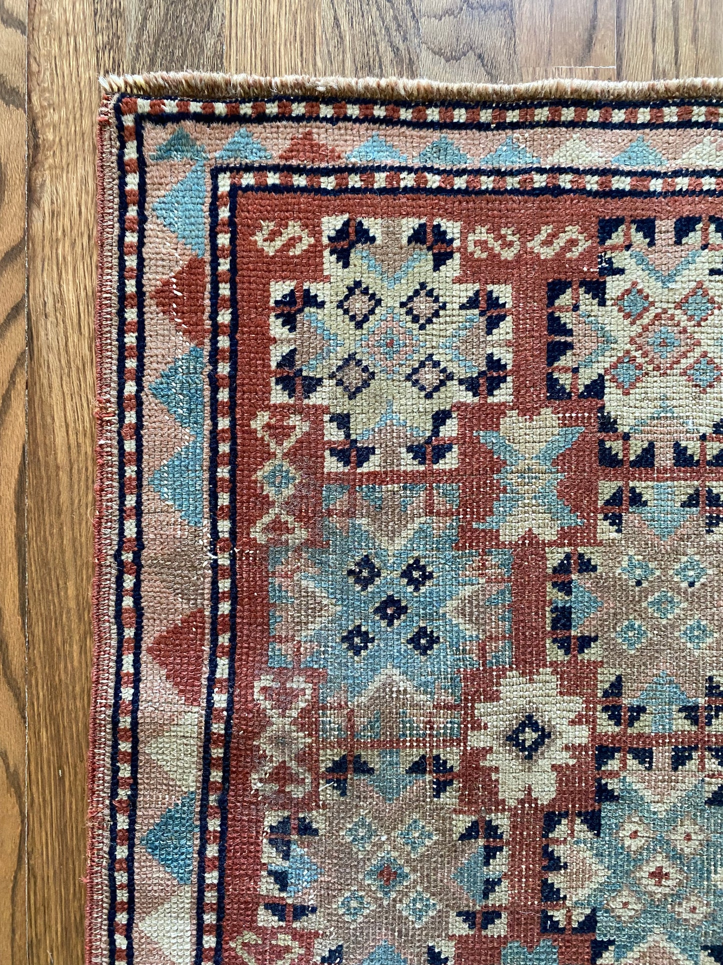 Camille 2’2 x 3’9.5