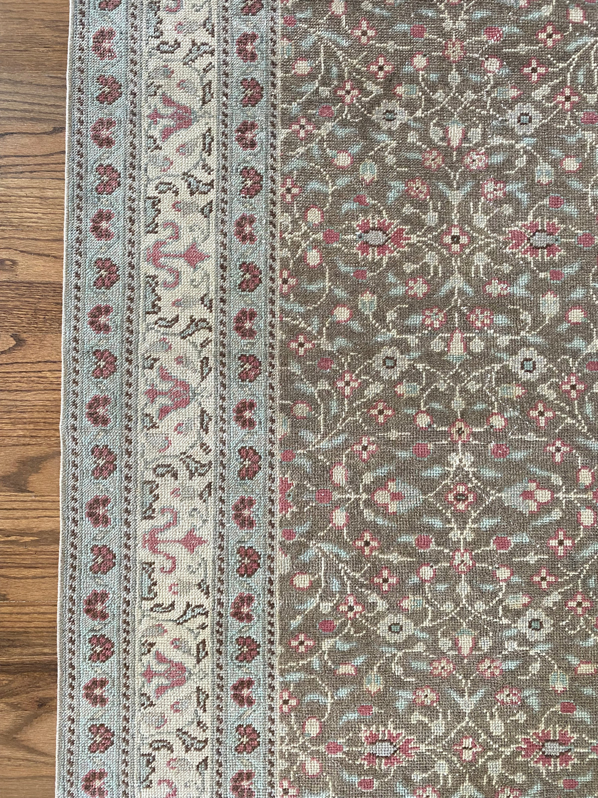 Vintage Kayseri Wool Rug 4’10”x7’3” – Hand-Knotted Mushroom Scatter Rug | Jillian