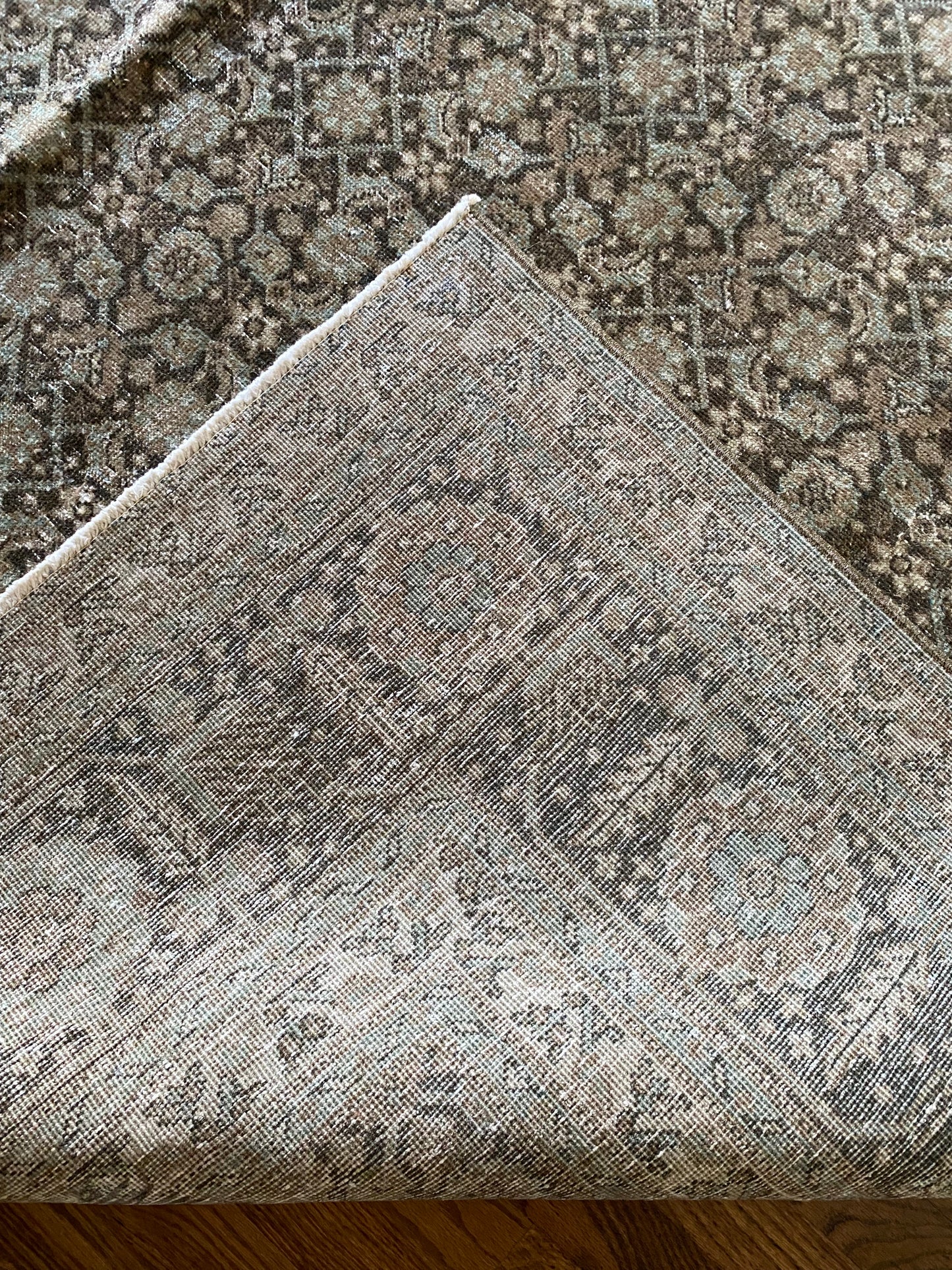 Jacqueline 7’8 x 10’8