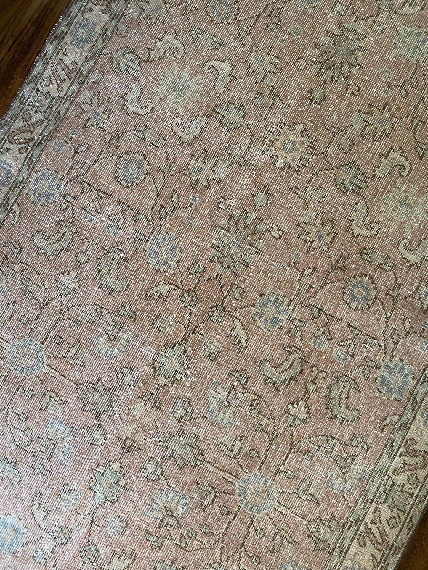 Vintage Turkish Wool Rug 4’x7’5” – Hand-Knotted Dusty Rose Scatter Rug | Emilia