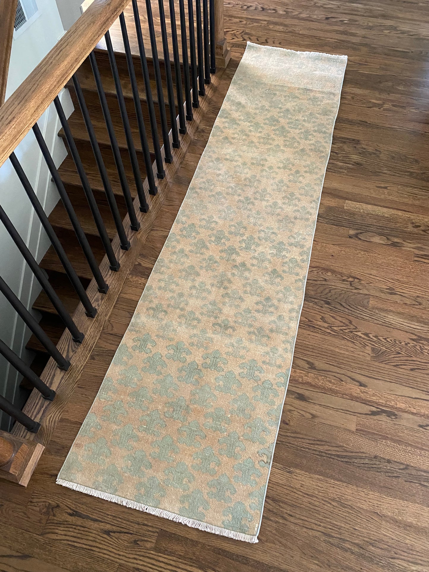 Vintage Turkish Wool Runner 2’2.5 x 8’10 – Hand-Knotted Peach & Sea Foam Green Runner | Lucia