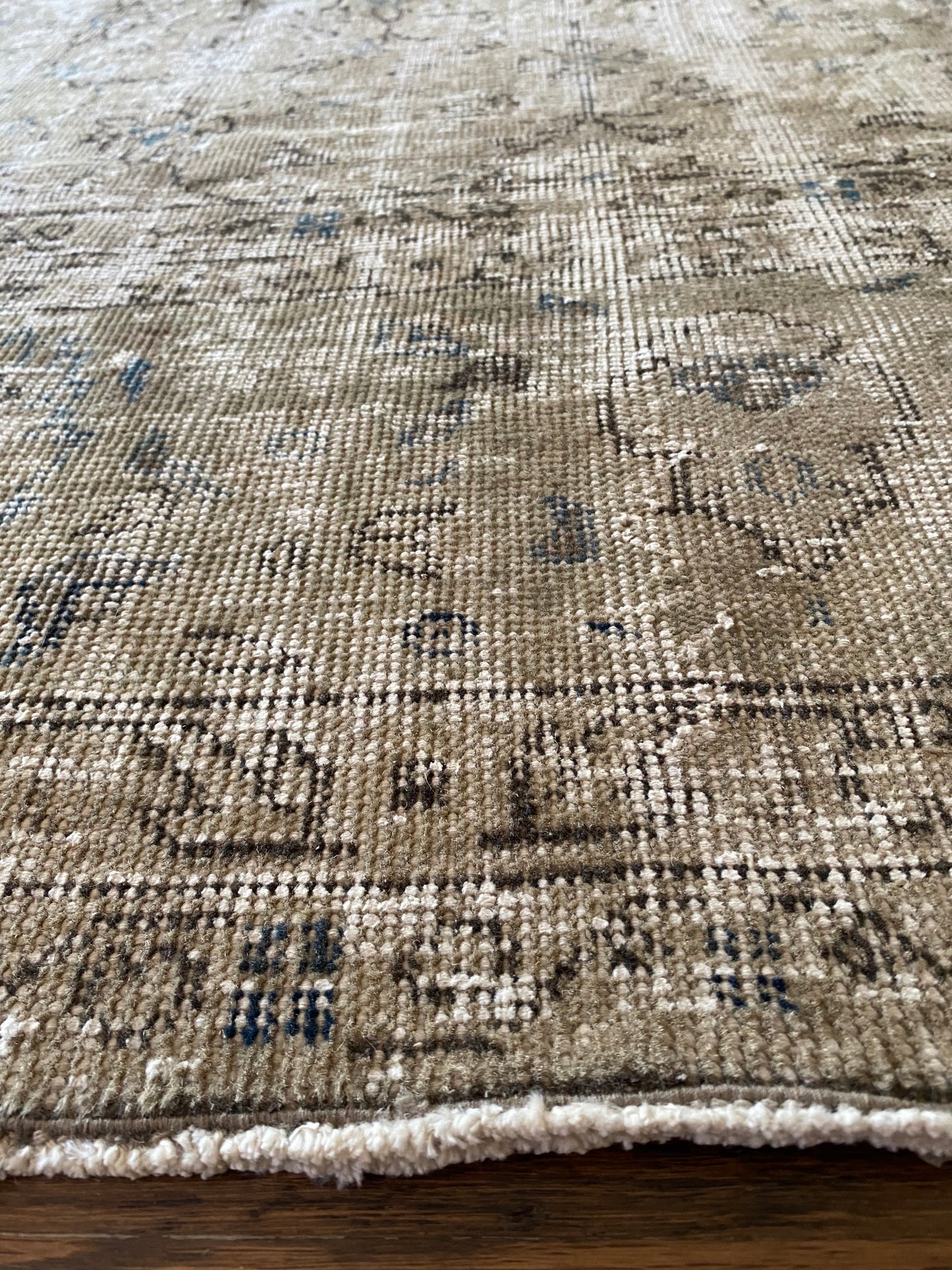 Vintage Turkish Wool Area Rug 9’10”x12’9.5” – Hand-Knotted Neutral Rug | Eden