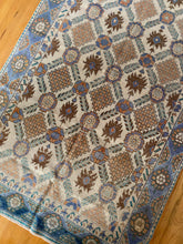 Load image into Gallery viewer, Sloane 4’6 x 7’4

