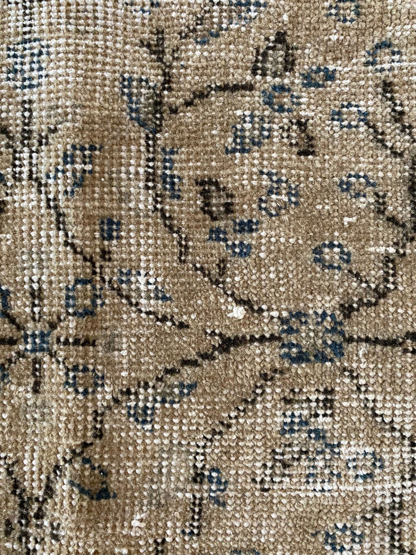 Vintage Turkish Wool Area Rug 7’11’x10’8" – Hand-Knotted Neutral Rug | Collins