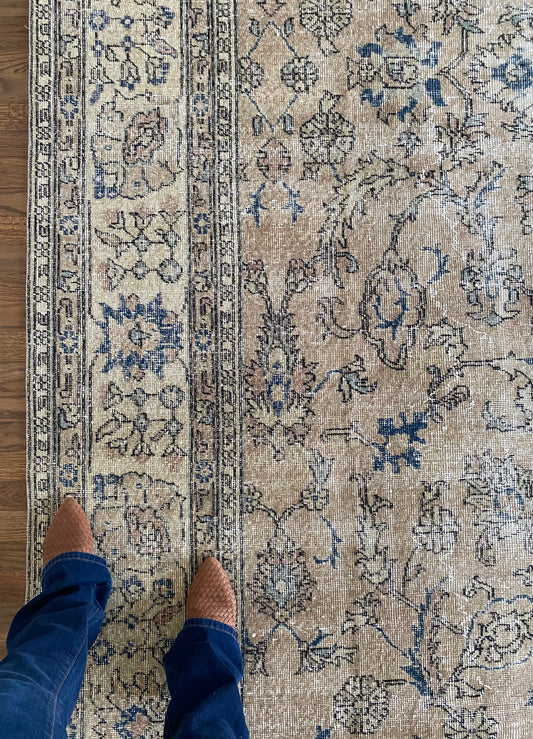 Khloe 8’7.5 x 12’2.5