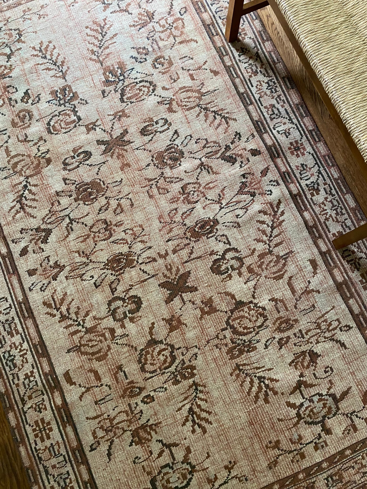 Vintage Turkish Wool Rug 5'x8' – Hand-Knotted Neutral Floral Scatter Rug | Gwen