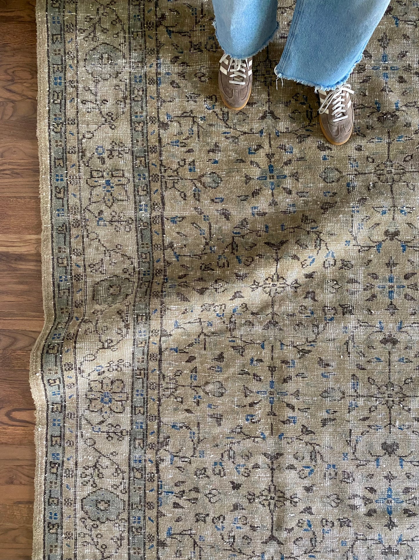 Vintage Turkish Wool Area Rug 9’4x12’2” – Hand-Knotted Neutral Rug | Rory