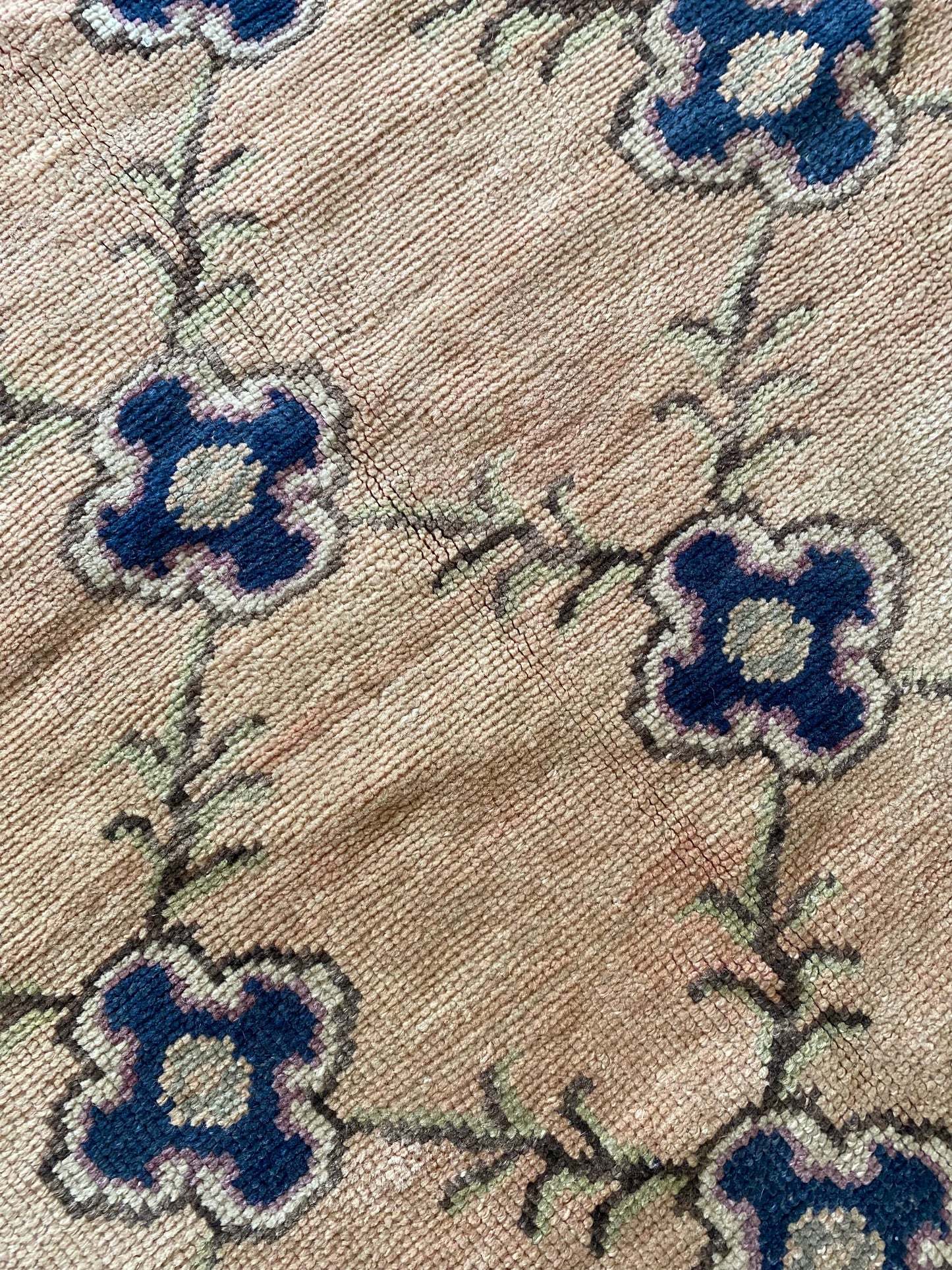 Vivian 2’ x 7’5.5