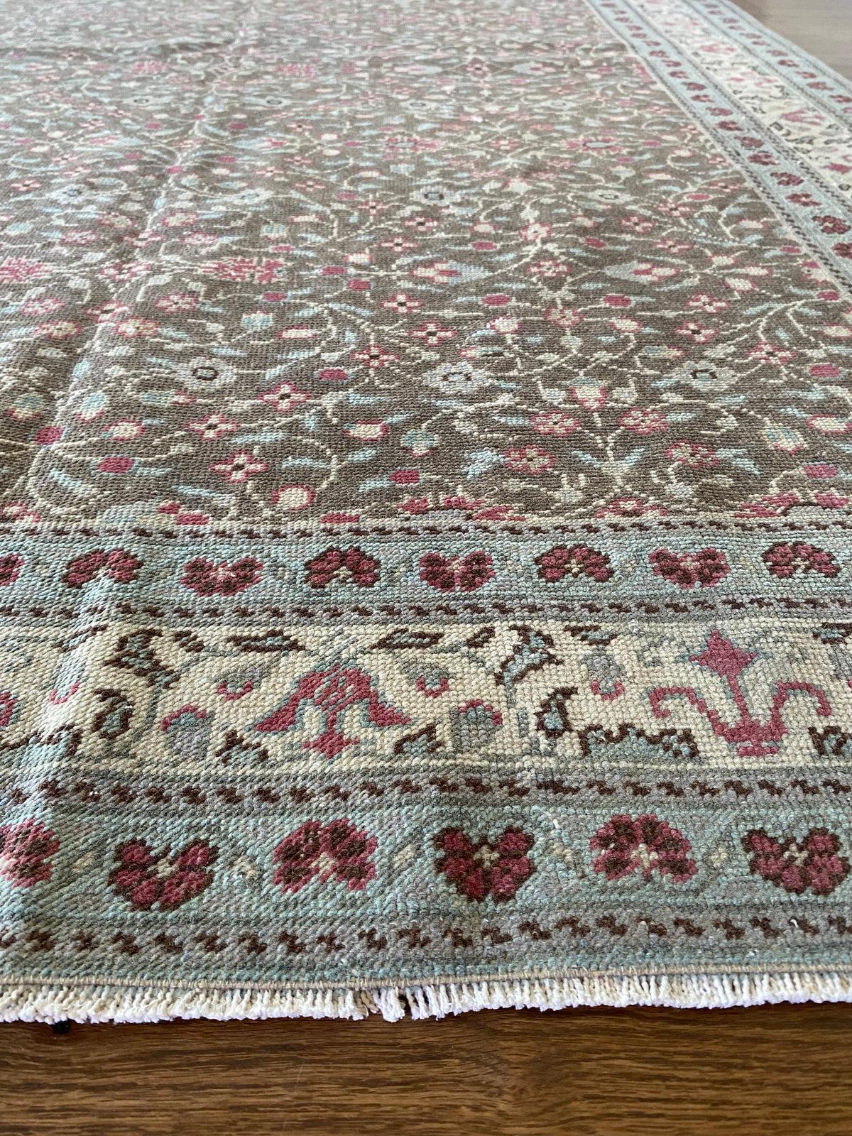 Vintage Kayseri Wool Rug 4’10”x7’3” – Hand-Knotted Mushroom Scatter Rug | Jillian