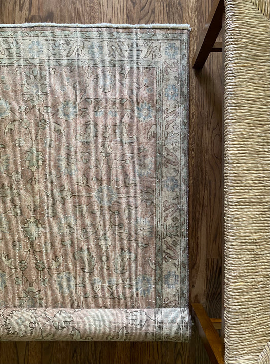 Vintage Turkish Wool Rug 4’x7’5” – Hand-Knotted Dusty Rose Scatter Rug | Emilia