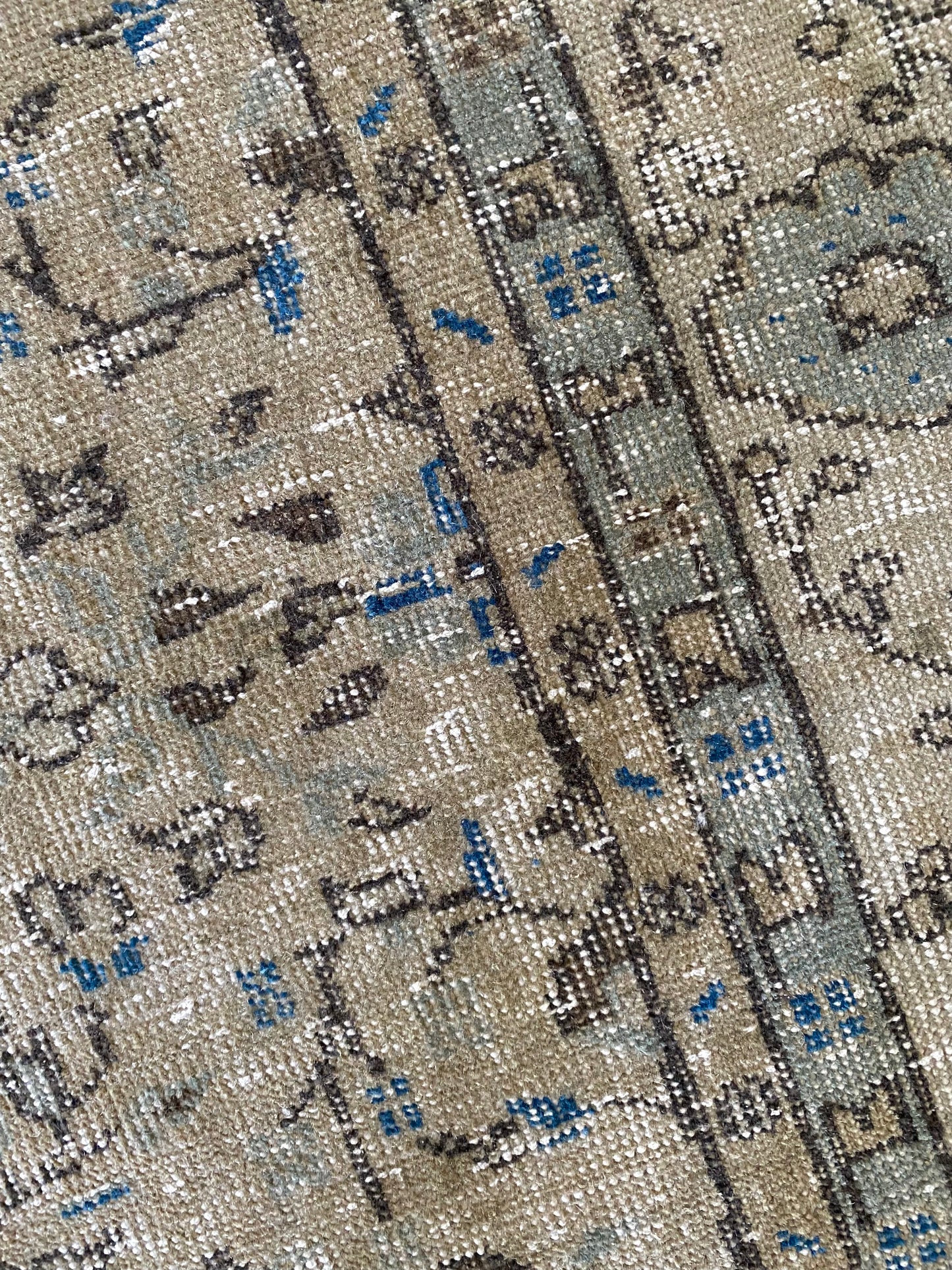 Vintage Turkish Wool Area Rug 9’4x12’2” – Hand-Knotted Neutral Rug | Rory