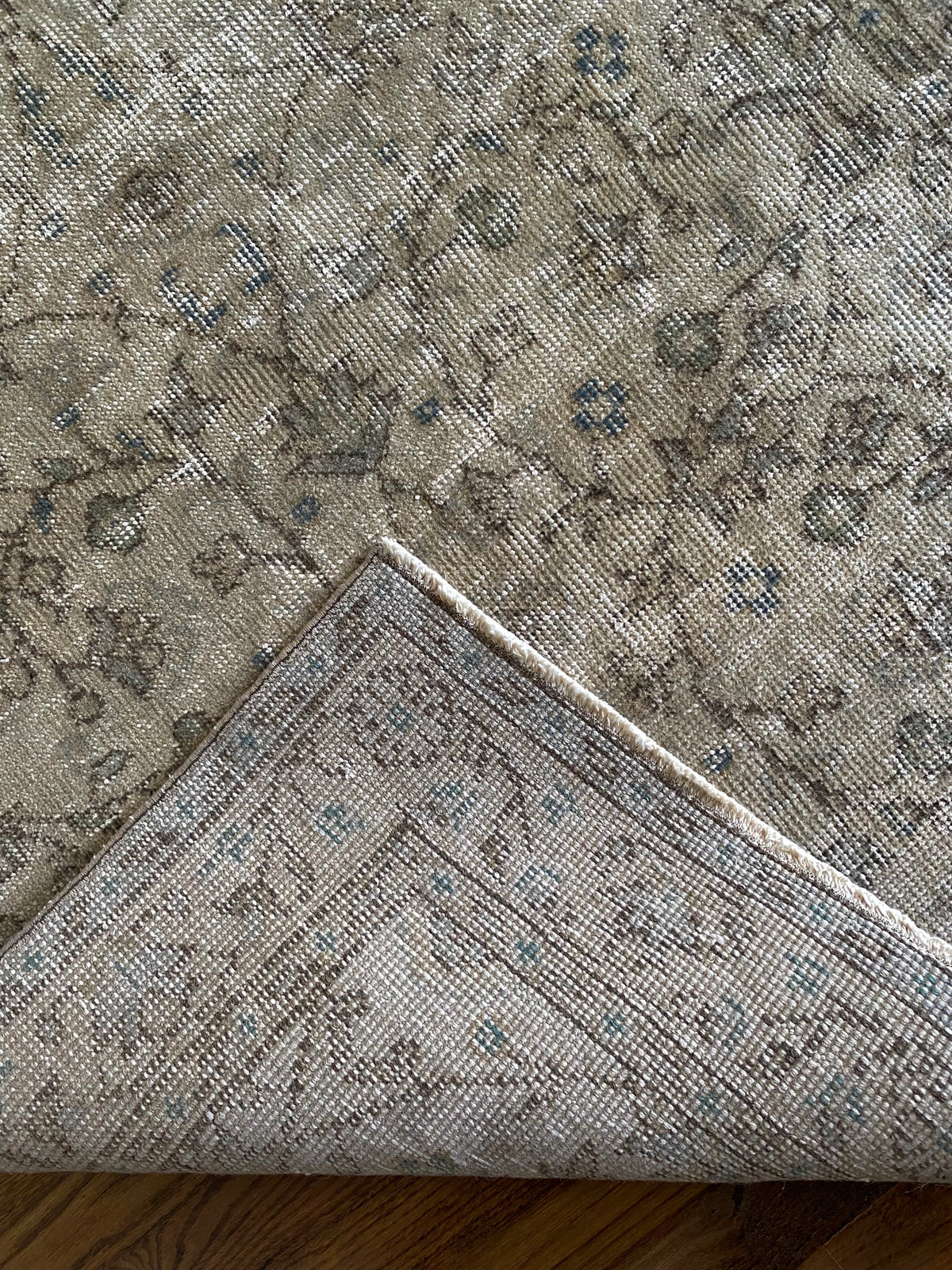 Vintage Turkish Wool Runner 3’1”x7’3” – Hand-Knotted Neutral Short Runner | Molly
