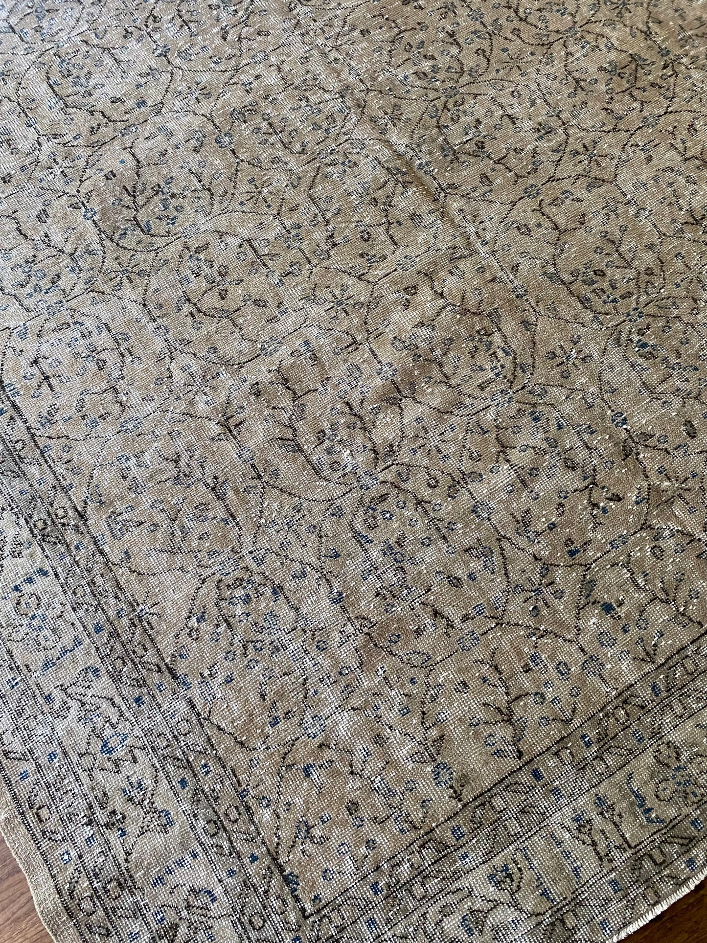 Vintage Turkish Wool Area Rug 7’11’x10’8" – Hand-Knotted Neutral Rug | Collins