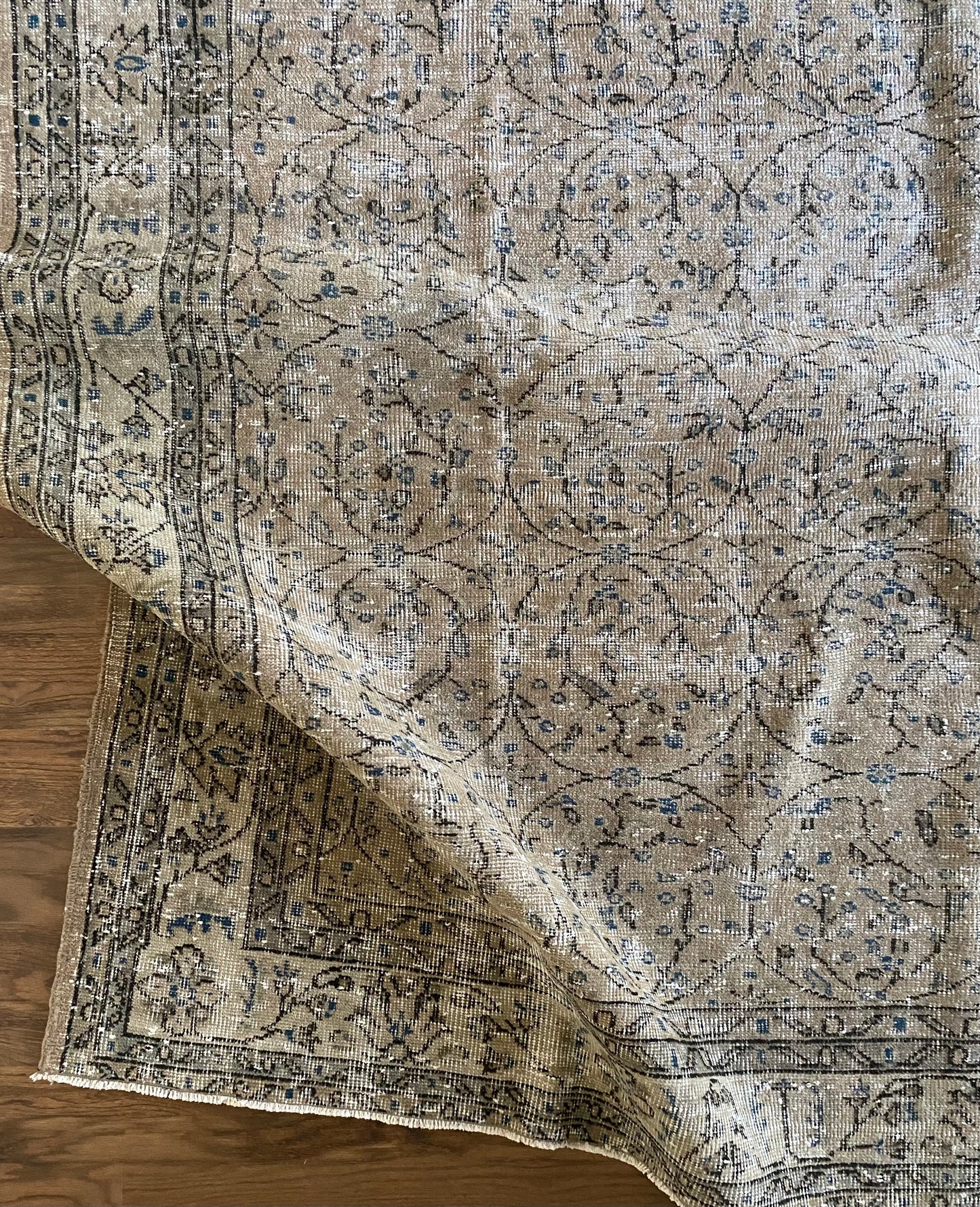 Vintage Turkish Wool Area Rug 7’11’x10’8" – Hand-Knotted Neutral Rug | Collins
