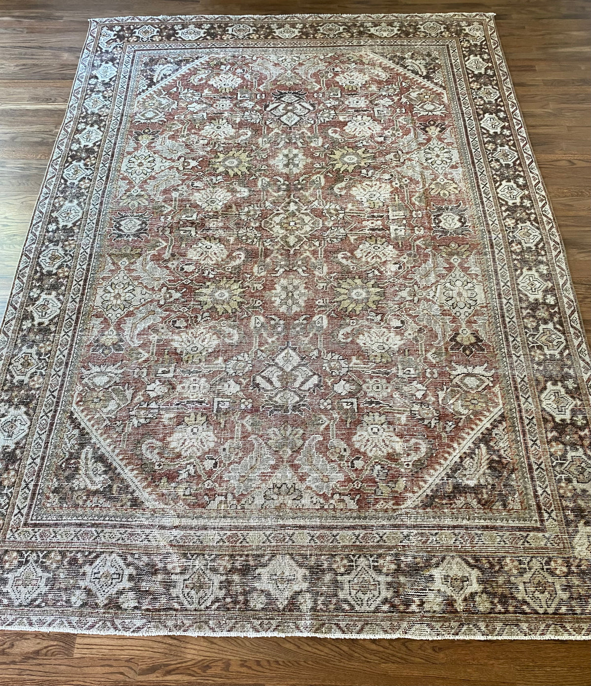Antique Mahal Wool Area Rug 6’11x10’2” – Hand-Knotted Red Rug | Emre