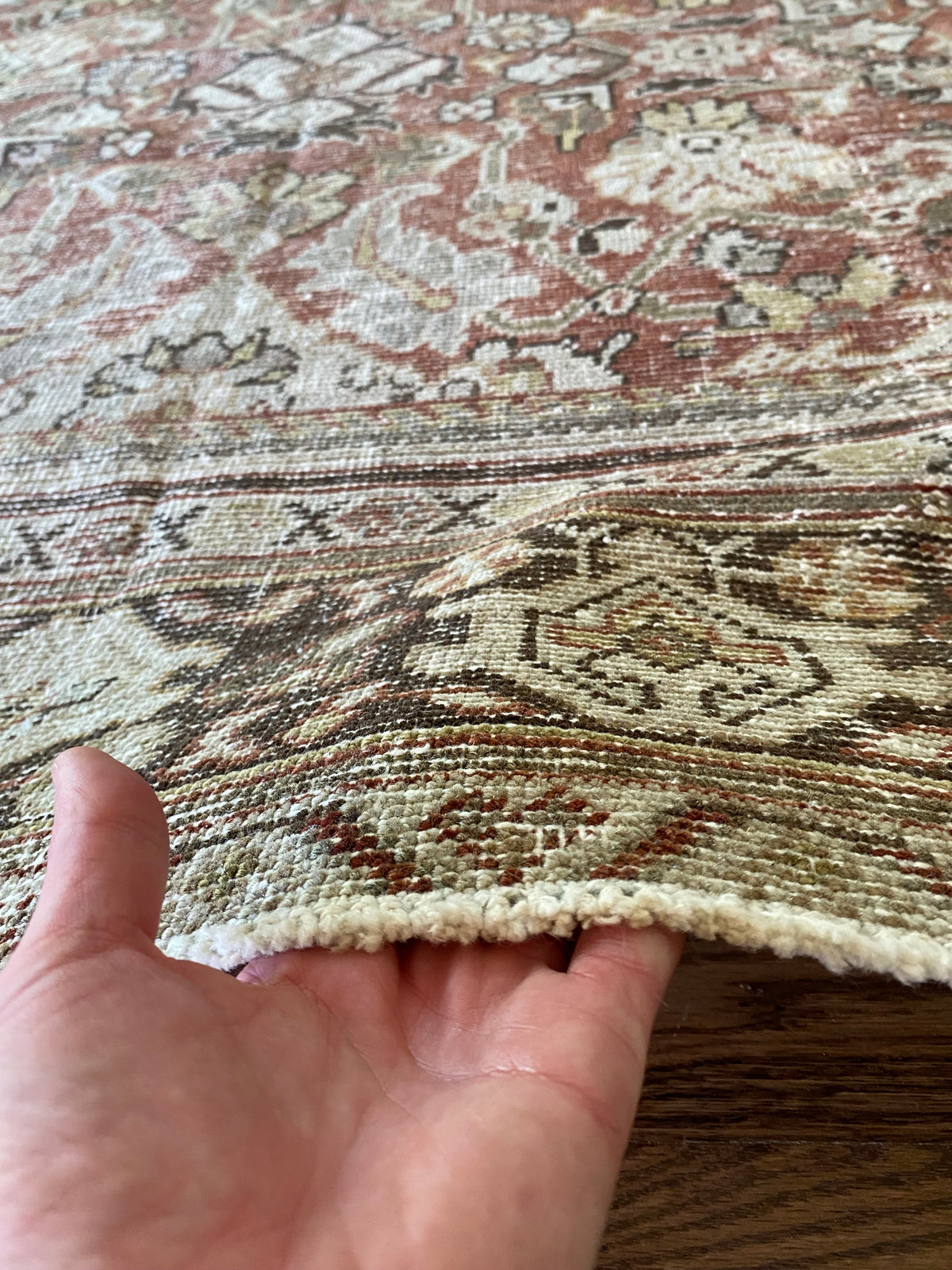 Antique Mahal Wool Area Rug 6’11x10’2” – Hand-Knotted Red Rug | Emre