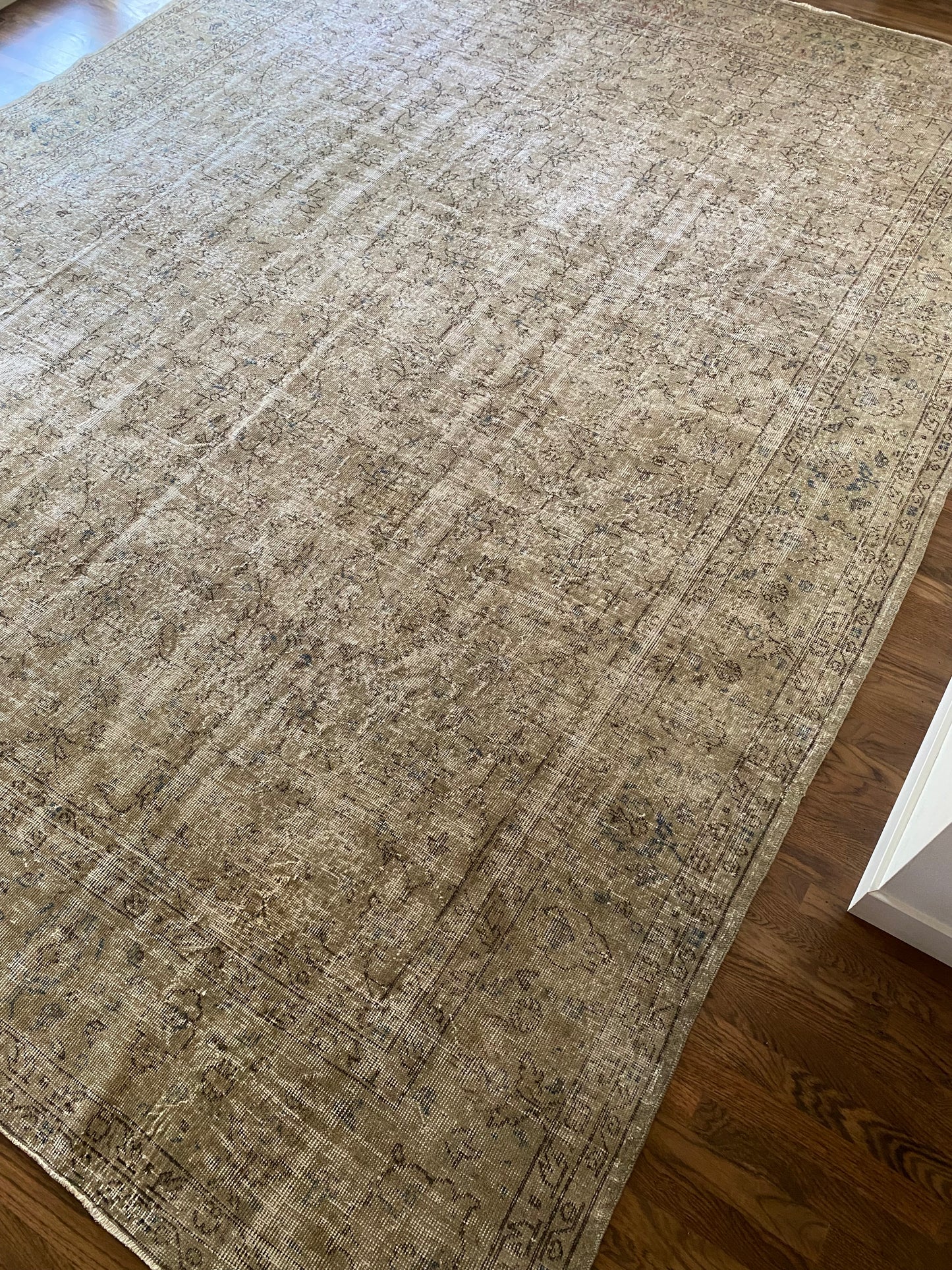 Vintage Turkish Wool Area Rug 9’10”x12’9.5” – Hand-Knotted Neutral Rug | Eden