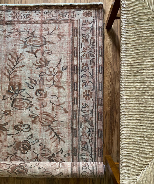 Vintage Turkish Wool Rug 5'x8' – Hand-Knotted Neutral Floral Scatter Rug | Gwen