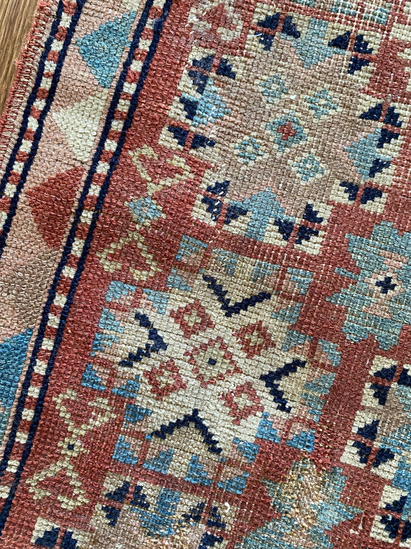 Camille 2’2 x 3’9.5