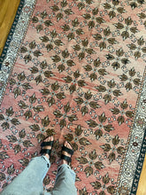 Load image into Gallery viewer, Claire 5’1 x 9’10.5
