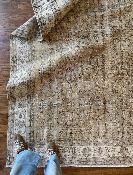 Vintage Turkish Wool Area Rug 7’9”x10’9.5” – Hand-Knotted Neutral Allover Pattern Rug | Hannah