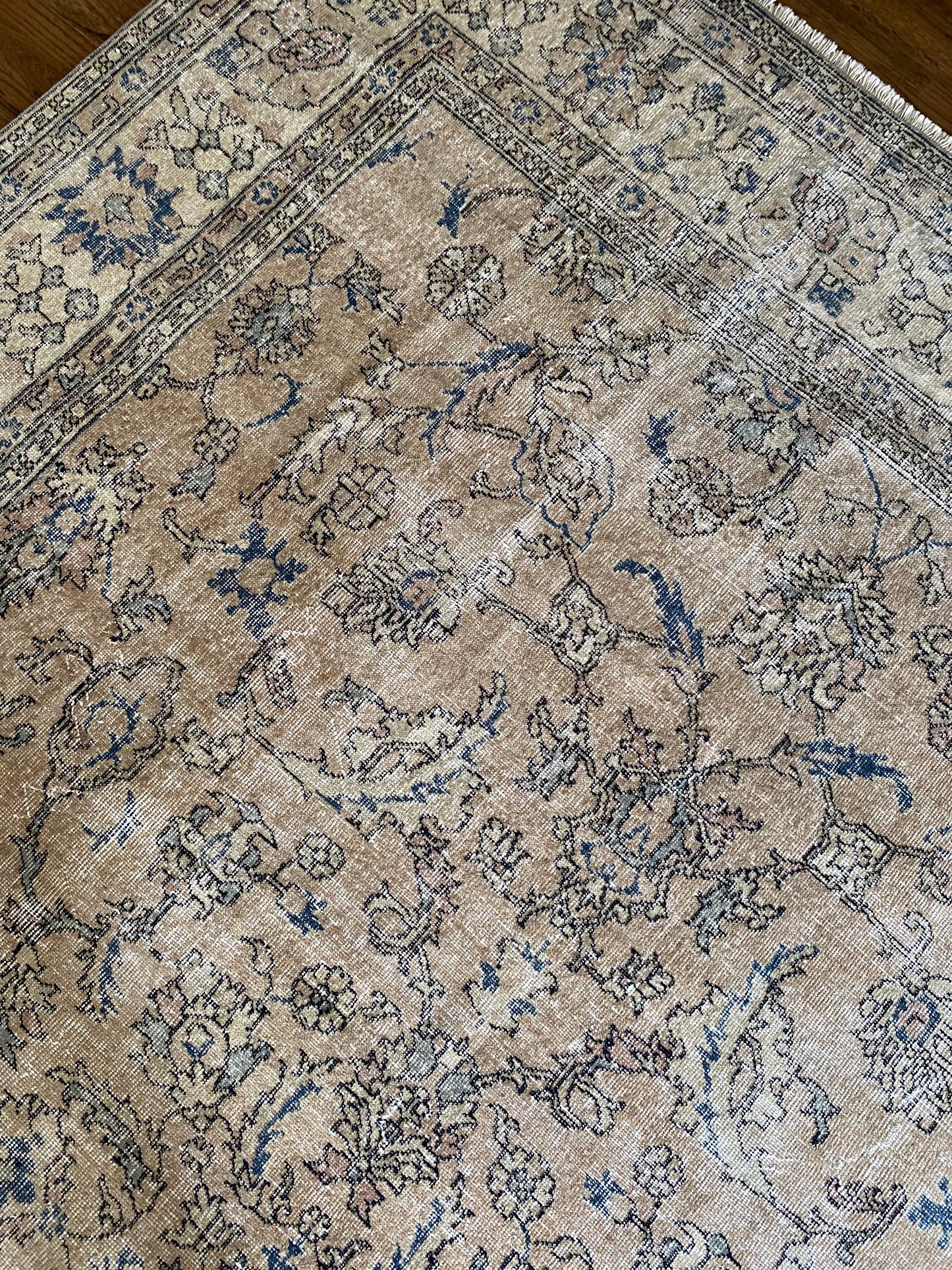 Khloe 8’7.5 x 12’2.5