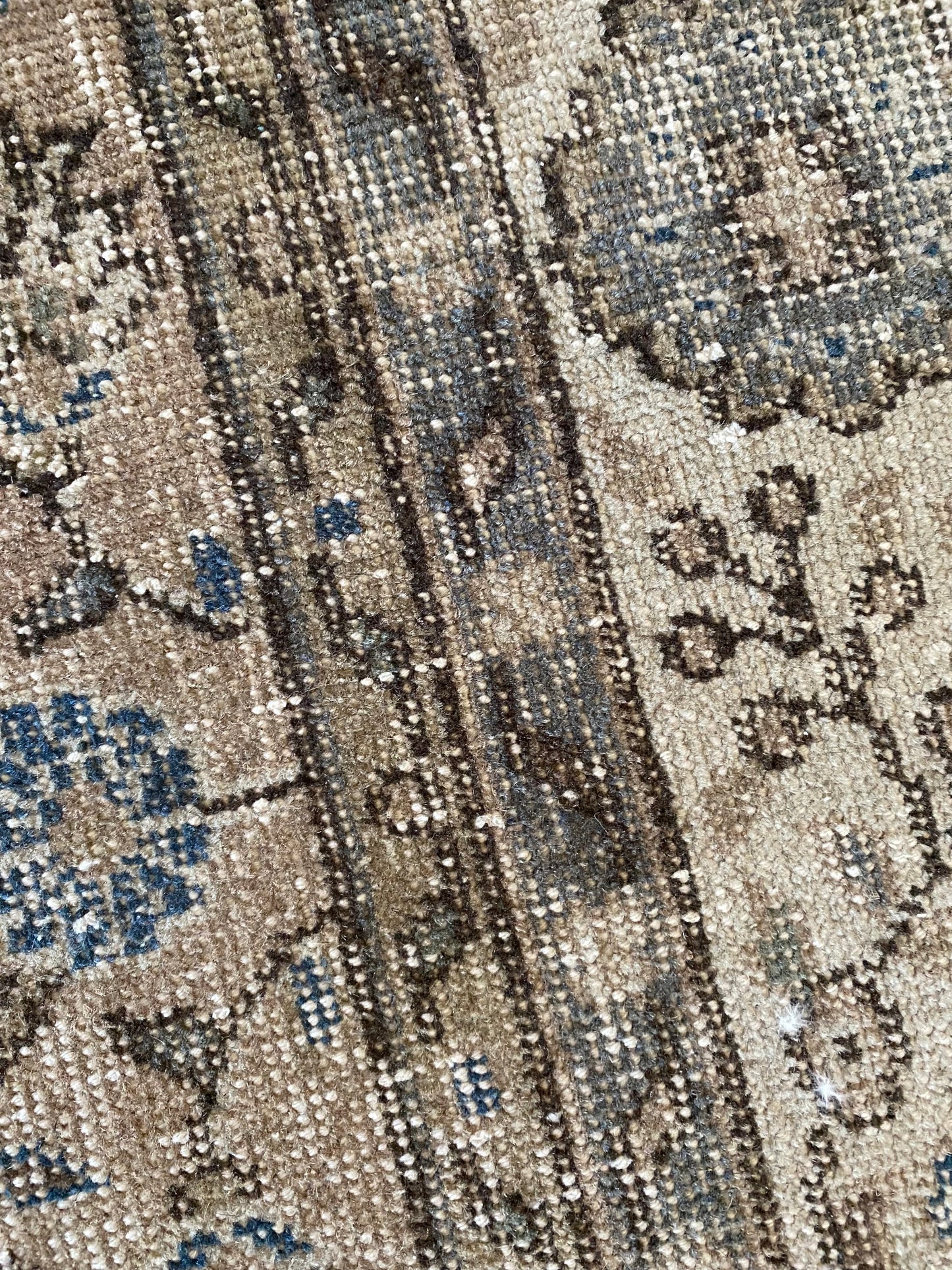 Vintage Turkish Wool Area Rug 7’7’x10’8" – Hand-Knotted Neutral & Blue Floral Rug | Cora