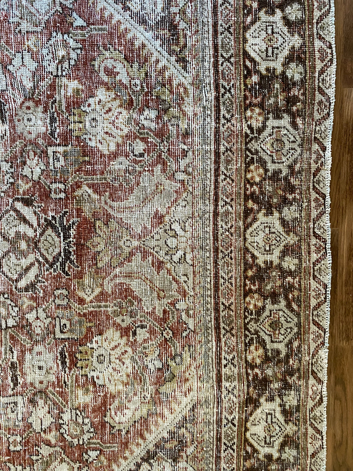 Antique Mahal Wool Area Rug 6’11x10’2” – Hand-Knotted Red Rug | Emre
