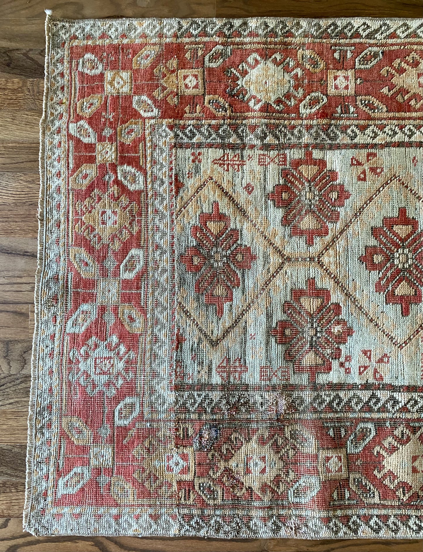 Odette 2’10 x 5’9