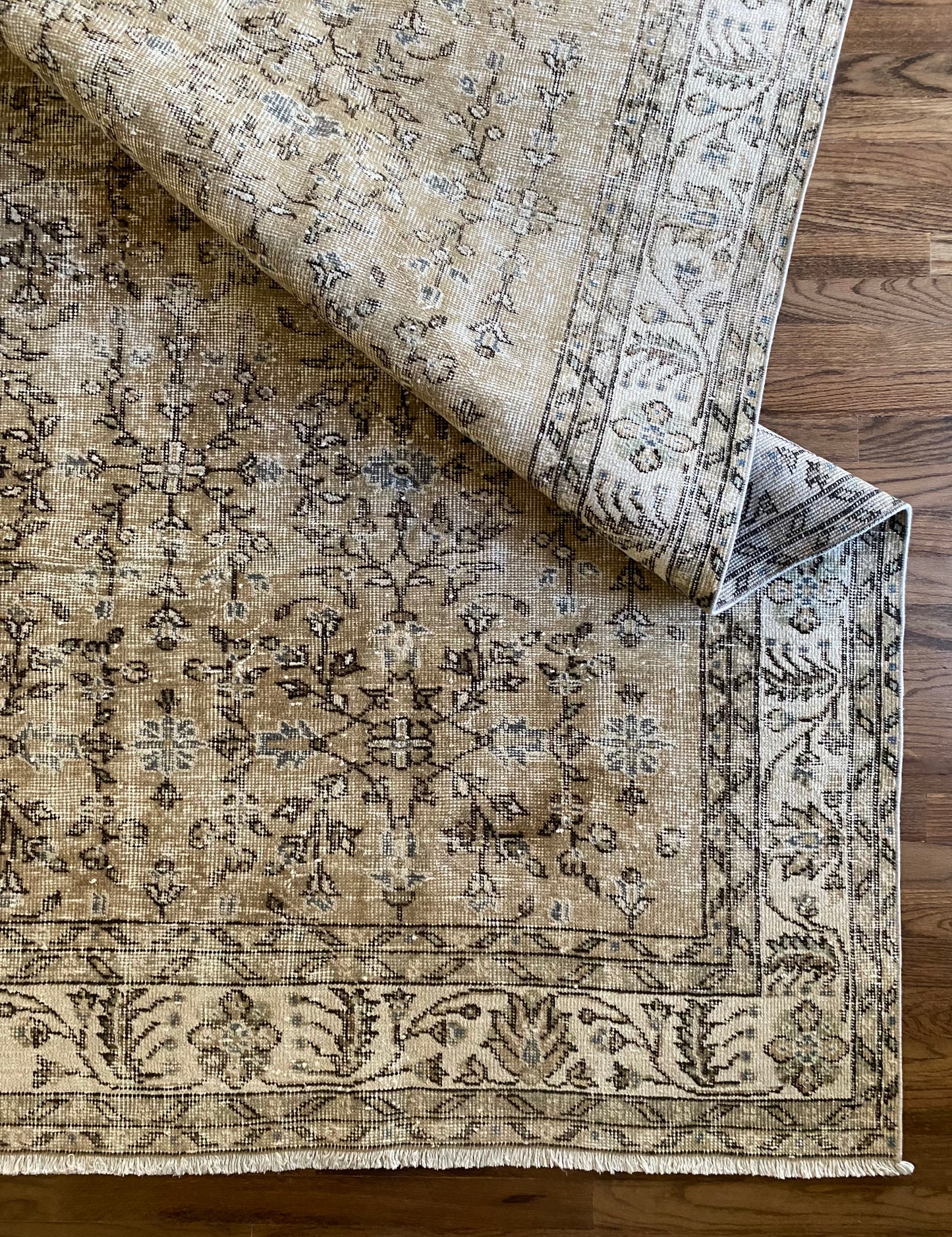 Vintage Turkish Wool Area Rug 7’9”x10’9.5” – Hand-Knotted Neutral Allover Pattern Rug | Hannah