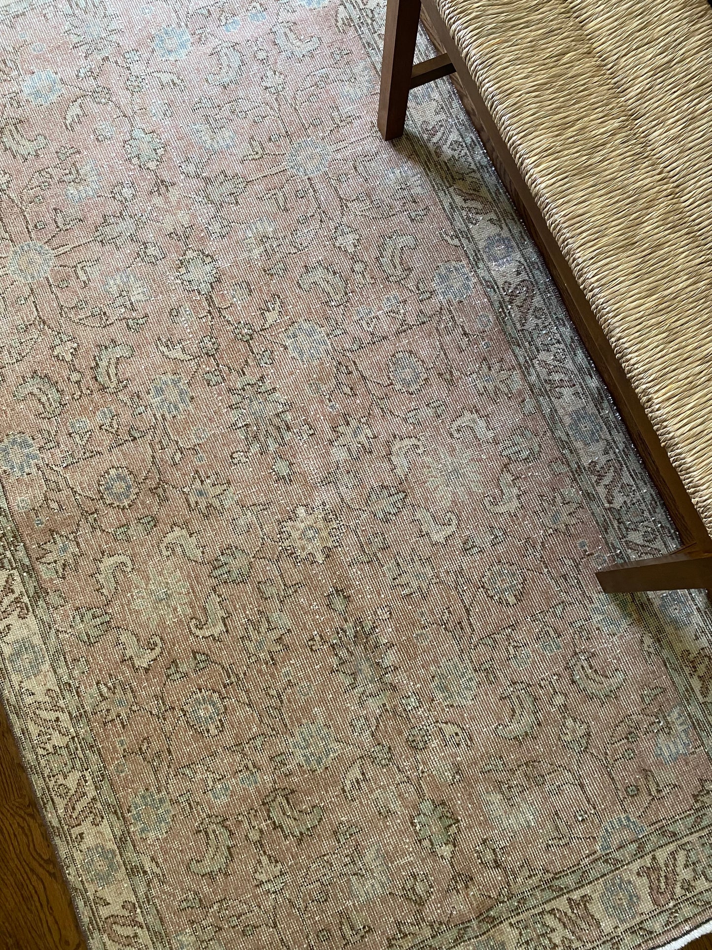 Vintage Turkish Wool Rug 4’x7’5” – Hand-Knotted Dusty Rose Scatter Rug | Emilia