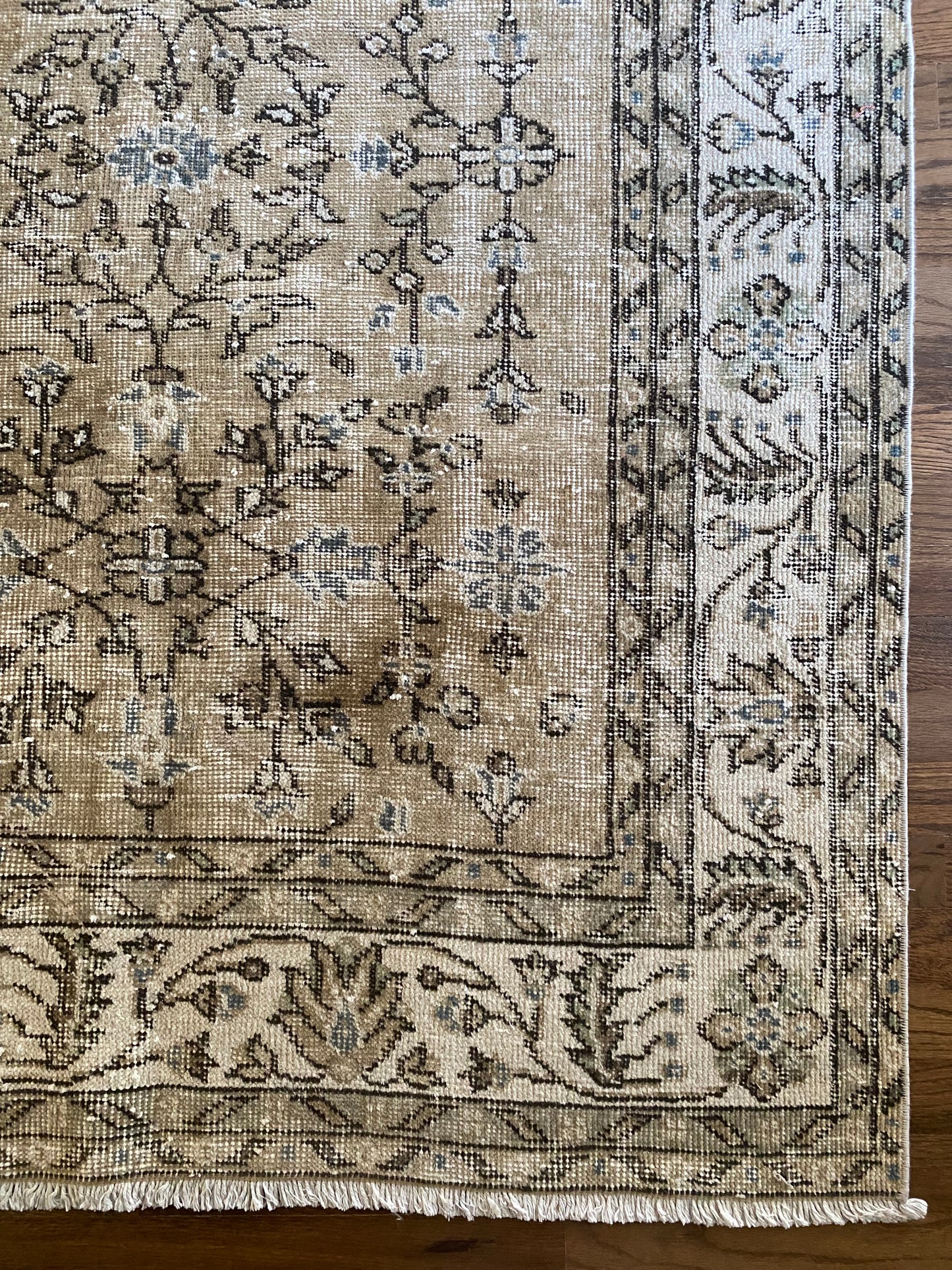 Vintage Turkish Wool Area Rug 7’9”x10’9.5” – Hand-Knotted Neutral Allover Pattern Rug | Hannah