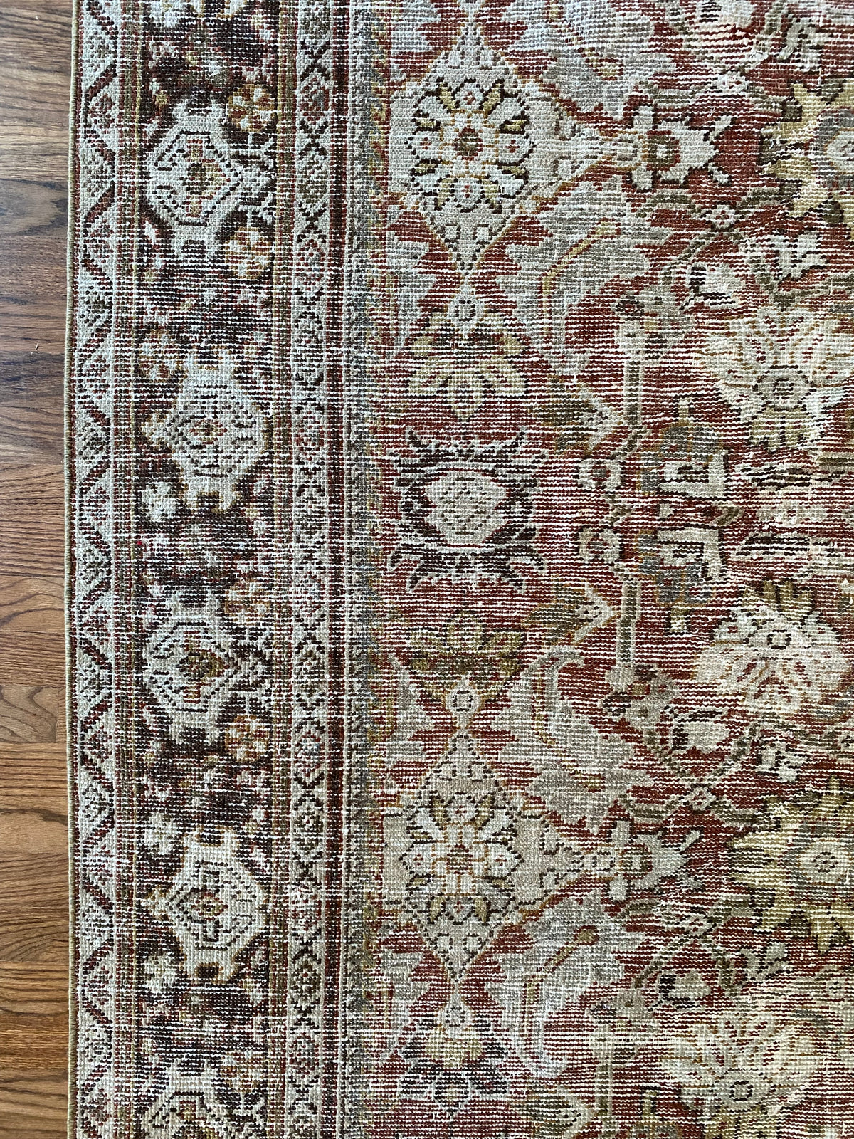 Antique Mahal Wool Area Rug 6’11x10’2” – Hand-Knotted Red Rug | Emre