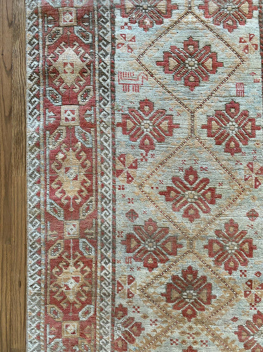 Odette 2’10 x 5’9