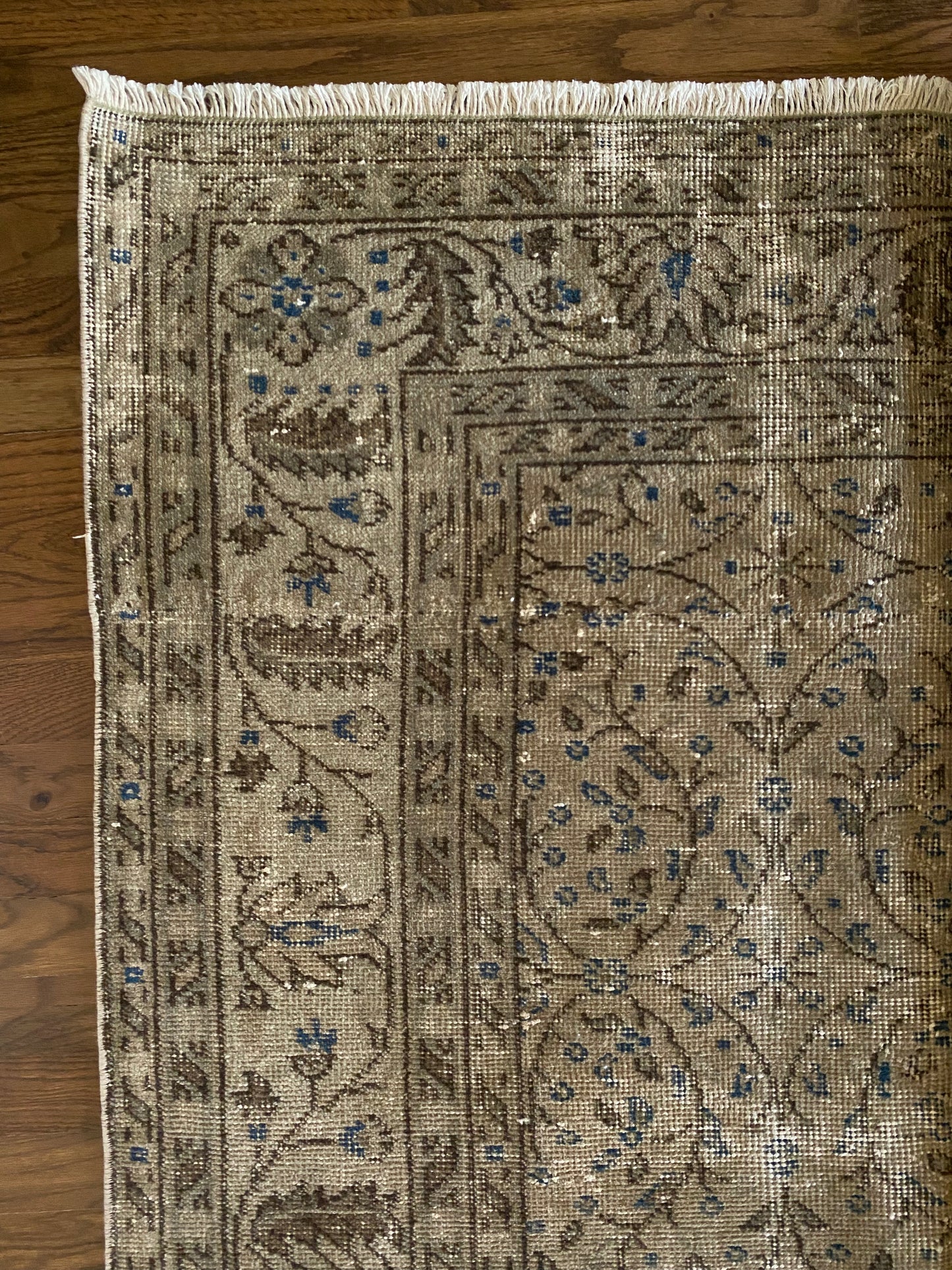 Vintage Turkish Wool Area Rug 8’6"x10 – Hand-Knotted Tan Rug | Emma