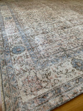 Load image into Gallery viewer, Suzette 8’7 x 12’5.5 (9 x 12)
