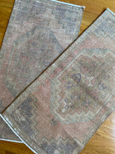 Load image into Gallery viewer, No. 773 &amp; No. 774
