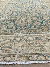 Load image into Gallery viewer, Sonia 4’1.5 x 6’5
