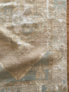 Odette 2’5 x 8’2
