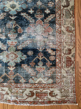 Load image into Gallery viewer, Quinn 2’11.5 x 11’5.5
