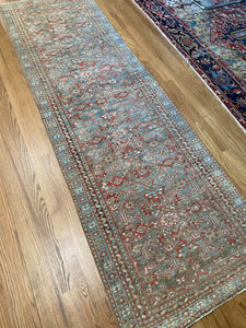 Lila 2’10.5 x 9’5.5