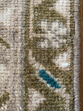 Load image into Gallery viewer, Zara 2’9 x 13
