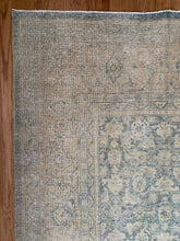 Load image into Gallery viewer, Wren 9’7.5 x 12’9 (10 x 13)
