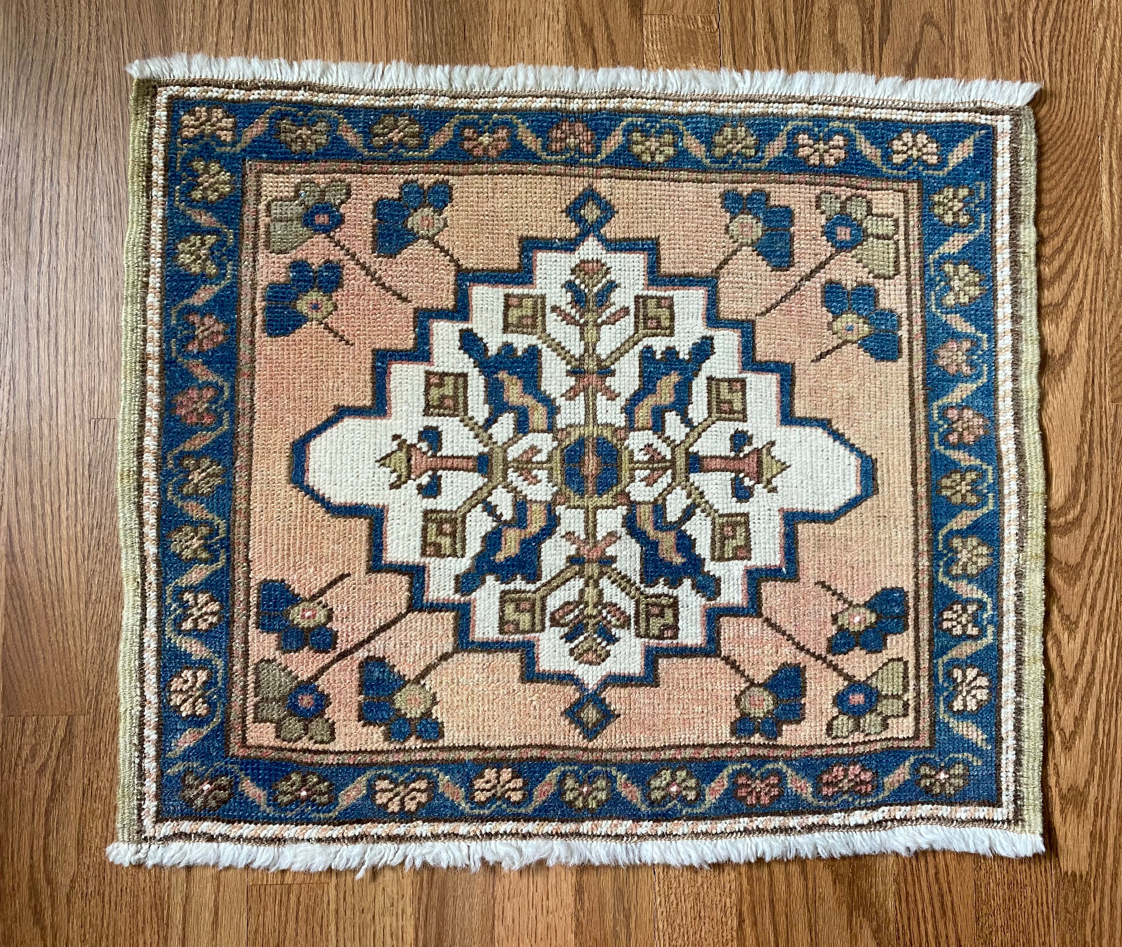 The cutest little square! – Two Sisters Rugs