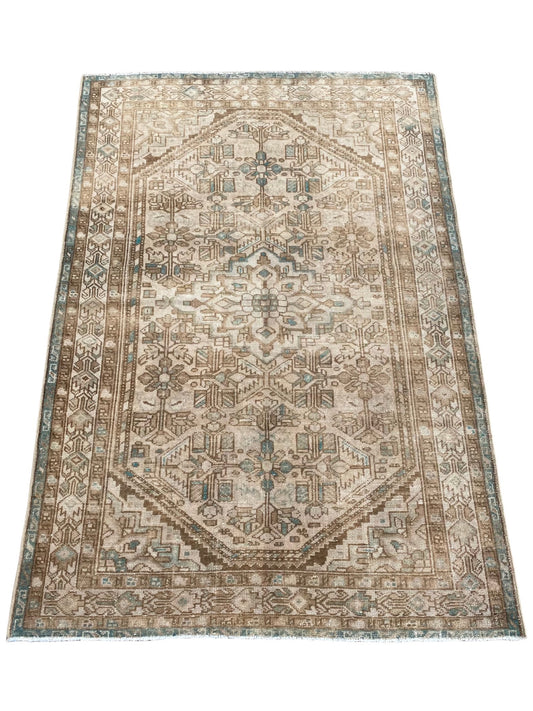 Mesa 4’10 x 6’8