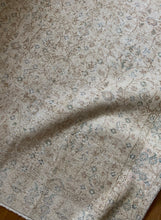 Load image into Gallery viewer, Collette 5’5 x 9’1
